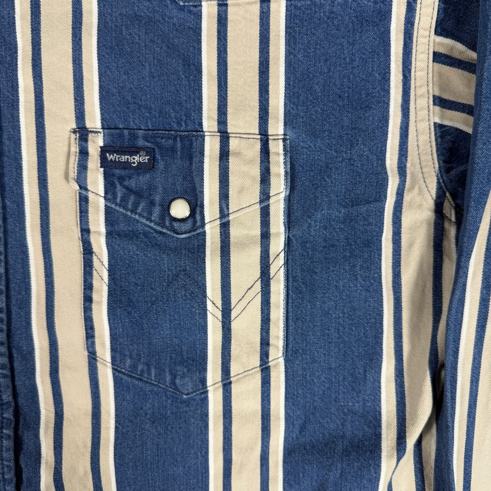Vintage Wrangler Denim Pearl Snap Western Shirt Men's XL Blue Stripe Workwear - Picture 2 of 9
